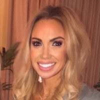 Melissa Hertz's Instagram, Twitter & Facebook