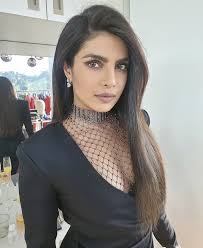 Priyankachopra Gorgeous Girl In Bollywood Priyanka Chopra Priyanka Chopra Hot Gorgeous Girls