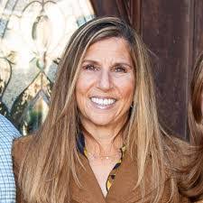 Darcie Gore's Instagram, Twitter & Facebook