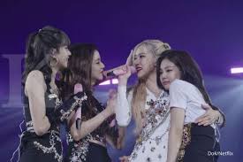 Padahal wanita tersebut merupakan warga se Terungkap Di Blackpink Light Up The Sky Lisa Dan Jisoo Hampir Menyerah Saat Trainee