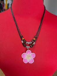 Hawaiianisches Blumenarrangement