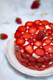 Le Fraisier De Yann Couvreur Recette Recette Fraisier Gateaux Et Desserts Gateau Roule Recette