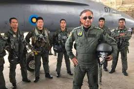 تنترا اودارا دراج ڤرسكوتون تانه ملايو). Chief Of Royal Malaysian Air Force Visits Air Headquarters Urdupoint