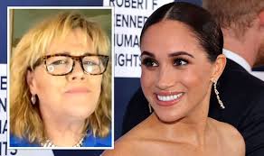 Kate in adorable exchange with young girl as she's handed stunning Welsh  bouquet