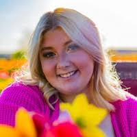 Madeline Carver's Instagram, Twitter & Facebook