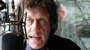 Nanni Moretti hace reír a Cannes con su fantasía comunista, musical y anti  Netflix