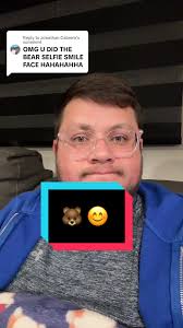 Replying to @Jonathan Cabrera Is this better? 🐻😁