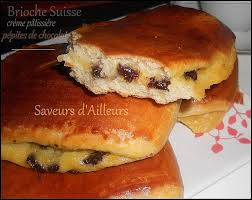 Brioches Suisses Ou Pepitos A La Creme Patissiere Pepites De Chocolat Pepite Chocolat Alimentation Creme Patissiere