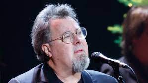 Vince Gill Shares Why He Needed a Great Deal of "Restraint" When Performing  With the Eagles