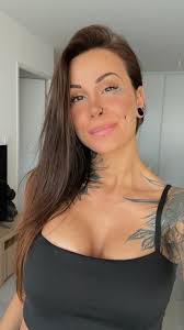 查看我的個人簡介中的連結❤️