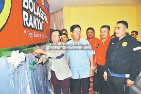 Liga bolasepak rakyat is a joint idea of football association of malaysia (fam) president tengku abdullah sultan ahmad shah and tengku mahkota pahang, with an objective of developing football systematically, besides functioning as an institute to produce talented players for the national side. Lebih Ramai Bakat Pemain Muda Bola Sepak Perlu Digilap Utusan Borneo Online