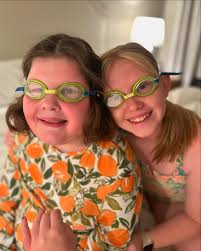 Carrie Berkman Lewis 👸🏼🏡