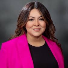 Gloria Barrera's Instagram, Twitter & Facebook