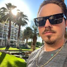 Where do you get your UFC cards?