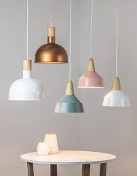 Pero seleccionar una lámpara colgante para la cocina puede no ser tarea fácil y plantear bastantes dudas. Lampara Colgante Wallas Lampara Cobre Iluminacion Estilonordico Nordico Calado Blanco Lamparas Colgantes Lamparas Para Comedor Lampara Colgante Cocina