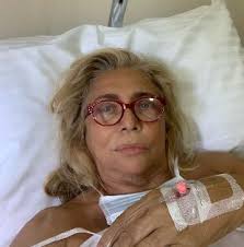 Mara venier oggi è raggiante ma in un passato non troppo remoto ha avuto un momento di profondo down. 8lilfnyzod0y4m