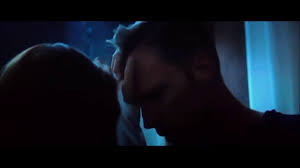 Avengers Infinity War Wanda And Vision Kissing Scene Youtube
