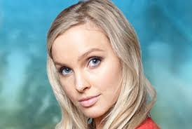 Tara Clover's Instagram, Twitter & Facebook