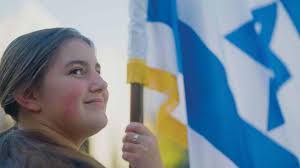 Isabelle Levine's Instagram, Twitter & Facebook