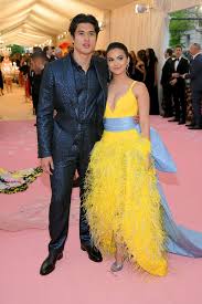 Charles melton is one of hollywood's most versatile actors who continues to captivate audiences with his charismatic performances in film and television. Camila Mendes And Charles Melton Show Pda During Met Gala 2019 Debut