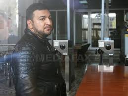Scroll below to learn details information about adrian minune's salary, estimated earning, lifestyle, and income reports. Adrian Minune La Diicot Pentru DeÅ£inere De Droguri Am Dat O DeclaraÅ£ie ScurtÄƒ Pe O Foaie AlbÄƒ Sunt Martor Nu Invinuit Foto