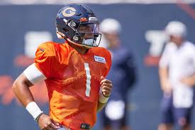 Cleveland, ohio — the chicago bears moved up to select ohio state quarterback justin fields at no. 5bf6hqwyn Af1m