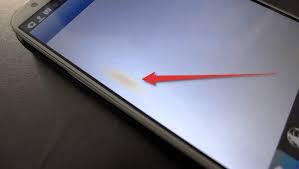 أسباب وحلول البقع الصفراء على شاشة الهاتف الذكي Www Savol Javob Com