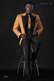 La collezione d'abbigliamento uomo elegante include tutto. Giacca Smoking Arancio Da Uomo Abito Per Eventi Di Gala Ottavio Nuccio Gala
