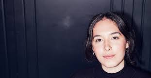 Sarah Naim's Instagram, Twitter & Facebook