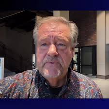 🚨🎓GRADUATES🎓🚨 We want to honor you THIS SUNDAY, May 18th!!! Sign up