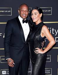 The estranged couple wed in may 1996 and share two children, son truice, 23, and daughter truly young, an attorney based in newhall, is seeking spousal support from dr. Who Is Nicole Young Facts On Dr Dre S Wife After Split Hollywood Life