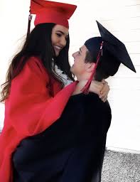 Cap and gown senior pictures tumblr. Pin On Photos Of My Life