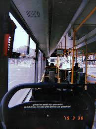 Yalniz Yolculuk Otobus Uzay Boslugu