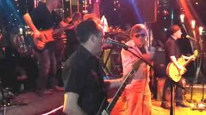 Grab your guitar, ukulele or piano and jam along in no time. Polo Hofer Alperose Youtube