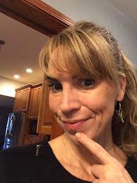 Ashley Kasinger's Instagram, Twitter & Facebook