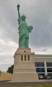As causas do fogo que consumiu a réplica da estátua da liberdade ainda são desconhecidas. Ficheiro Replica Da Estatua Da Liberdade Havan Aracatuba Jpg Wikipedia A Enciclopedia Livre