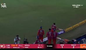 SRH Missed a trick yesterday. Avesh Khan hit the ball with the bat before the ball reached the boundary line. Which is a clear violation of the rule. According to the ICC