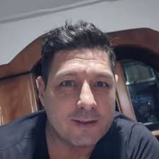 La trágica historia de Carlos Orforte, el padre del copiloto que murió en  el accidente en San Fernando