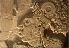 Quién no conoce a Pakal? El mítico astronauta de Palenque y se le llama  astronauta por los grabados que hay en la losa que cubren su sarcófago,  pero, vamos a ir al