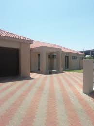 Mediterranean exterior home idea in miami. Bra Tinyiko On Twitter How Much 20 Litre Paint Same Color As This House