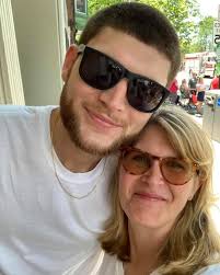 S Suzanne Grace (@mommag90) • Instagram photos and videos