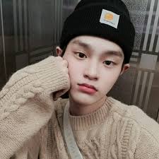 Pin By Bluehungry On Ab6ix Winter Hats Beanie Korean Idol