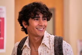 Never Have I Ever's Michael Cimino: Ethan Shakes Up Season 4