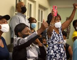 Magnitude 7.2 quake leaves hundreds dead in haiti. Pathway To Citizenship Now Focus Of Advocates For Haiti Tps Miami Herald