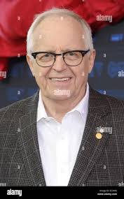 Eric Knierim's Instagram, Twitter & Facebook