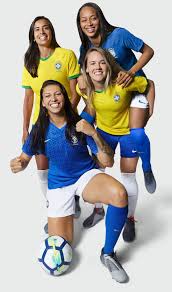 Por isso, após o torneio, as mulheres brasileiras adotarão o novo escudo da cbf, e, em caso de título, passarão a usar apenas sua própria estrela. Fornecedora De Material Esportivo Lanca Camisa Da Selecao Feminina Para A Copa Do Mundo Selecao Brasileira Ge