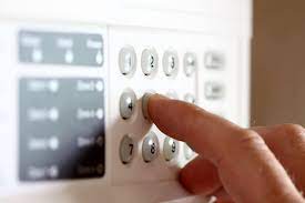 5 Instalaciones Para Proteger Tu Hogar Durante Las Vacaciones Home Security Systems Diy Home Security Wireless Home Security Systems