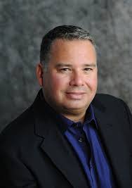 Laurie Lundy's Instagram, Twitter & Facebook