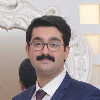 Amy Nadimi's Instagram, Twitter & Facebook