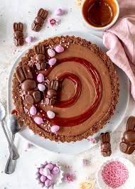 Je vous propose donc ici un number cake au trois chocolats, hyper simple, hyper facile, hyper gourmand ! Mousse Au Chocolat Tarte Mit Karamell Emma S Lieblingsstucke